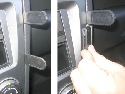 Brodit ProClip 853616 voor Saab 9-2x 2005-2007, Subaru WRX 2005-2007 e.a. - montagepositie op dashboard