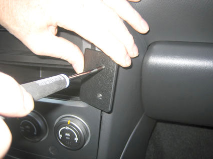 Brodit ProClip 853616 voor Saab 9-2x 2005-2007, Subaru WRX 2005-2007 e.a. - detail van dashboardmontage