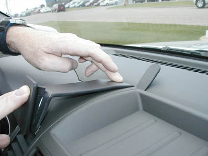 Brodit ProClip 853629 voor Nissan Xterra 2005-2015 - detail van dashboardmontage