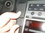 Brodit ProClip 853635 voor Infiniti G35 Sedan 2005-2006 en Infiniti G35 Coupe 2005-2007 - detail van dashboardmontage