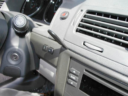 Brodit ProClip 853639 voor Chevrolet Cobalt 2005-2010 - montagepositie op dashboard
