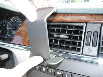 Brodit ProClip 853644 voor Buick LaCrosse 2005-2009 - ProClip geplaatst in het voertuig