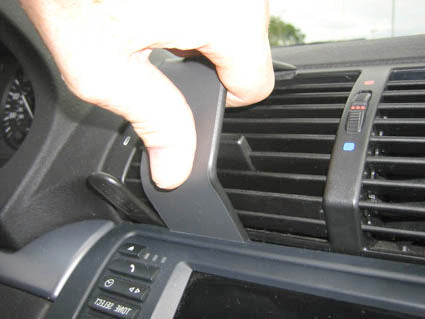 Brodit ProClip 853656 voor BMW X5 2000-2006 - montagepositie op dashboard