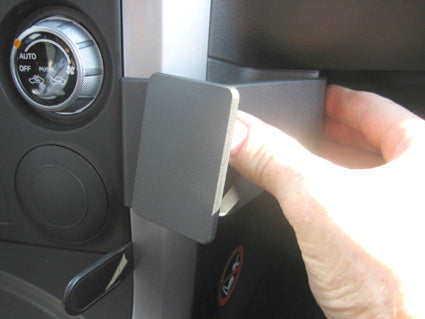 Brodit ProClip 853677 voor Suzuki Grand Vitara 2005-2015 - detail van dashboardmontage