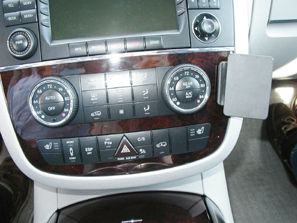 Brodit ProClip 853681 voor Mercedes Benz R-Class 2006-2014 - installatiepositie