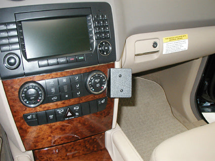 Brodit ProClip 853682 voor Mercedes Benz M-Class/ML 2005-2011 en Mercedes Benz M-Class/ML 2006-2011 - installatiepositie