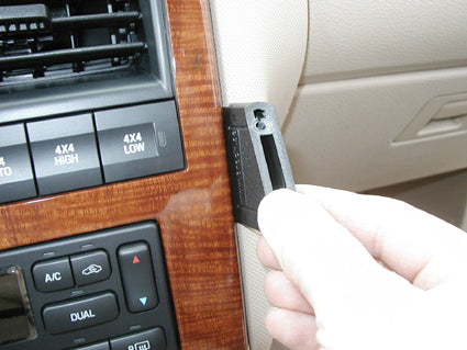 Brodit ProClip 853694 voor Ford Explorer Sport Track 2007-2010 en Ford Explorer 2006-2010 - ProClip geplaatst in het voertuig