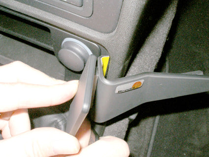 Brodit ProClip 853719 voor Saab 9-5 2006-2010 - ProClip geplaatst in het voertuig