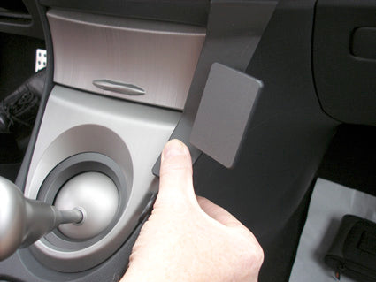 Brodit ProClip 853733 voor Honda Civic 2006-2011 - detail van dashboardmontage