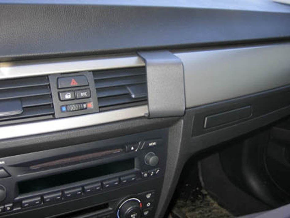 Brodit ProClip 853740 voor BMW 3-series E90, E91, E92, E93 2005-2012 - installatiepositie