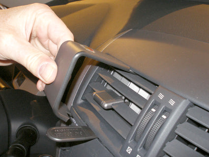 Brodit ProClip 853753 voor Toyota RAV 4 2006-2010 - ProClip geplaatst in het voertuig
