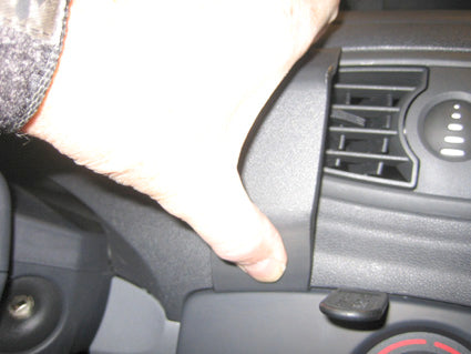 Brodit ProClip 853796 voor Renault Clio Tourer 2008-2012 en Renault Clio III 2006-2012 - ProClip geplaatst in het voertuig