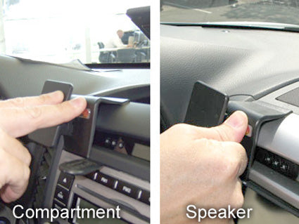 Brodit ProClip 853804 voor Hyundai Santa Fe 2006-2012 - detail van dashboardmontage