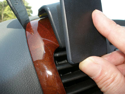 Brodit ProClip 853828 voor Hyundai Entourage 2006-2009, Kia Sedona 2006-2014 en Kia Carnival 2006-2011 - ProClip geplaatst in het voertuig