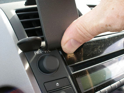 Brodit ProClip 853831 voor Toyota RAV 4 EV 2012-2014 en Toyota RAV 4 2006-2012 - ProClip geplaatst in het voertuig