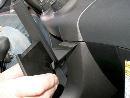 Brodit ProClip 853832 voor Toyota RAV 4 2006-2012 - ProClip geplaatst in het voertuig