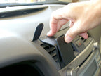 Brodit ProClip 853833 voor Toyota Camry 2007-2011 - detail van dashboardmontage