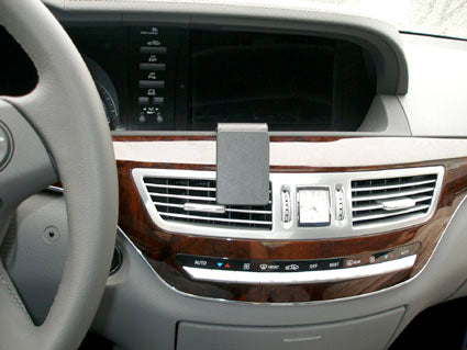 Brodit ProClip 853852 voor Mercedes Benz S-Class 2006-2013 - installatiepositie