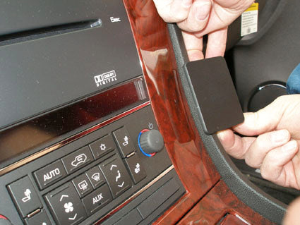 Brodit ProClip 853858 voor Cadillac EXT 2007-2013, Cadillac ESV 2007-2013 e.a. - detail van dashboardmontage