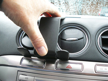 Brodit ProClip 853865 voor Ford S-Max 2006-2015 en Ford Galaxy 2007-2014 - detail van dashboardmontage