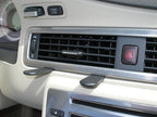 Brodit ProClip 853867 voor Volvo XC70 2008-2011, Volvo V70 II 2008-2011 en Volvo S80 2007-2011 - montagepositie op dashboard
