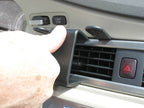 Brodit ProClip 853867 voor Volvo XC70 2008-2011, Volvo V70 II 2008-2011 en Volvo S80 2007-2011 - detail van dashboardmontage