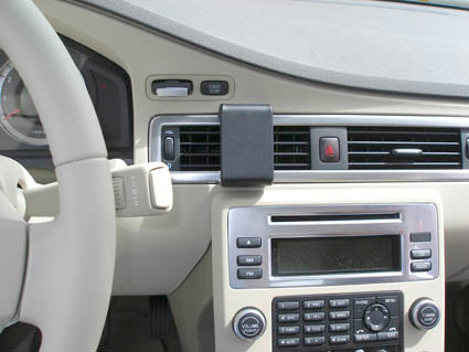 Brodit ProClip 853867 voor Volvo XC70 2008-2011, Volvo V70 II 2008-2011 en Volvo S80 2007-2011 - installatiepositie