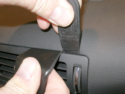 Brodit ProClip 853880 voor Citroen C6 2007-2013 - detail van dashboardmontage