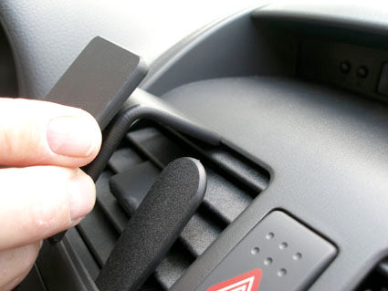 Brodit ProClip 853883 voor Fiat Sedici 2007-2009 en Suzuki SX4 2007-2010 - ProClip geplaatst in het voertuig