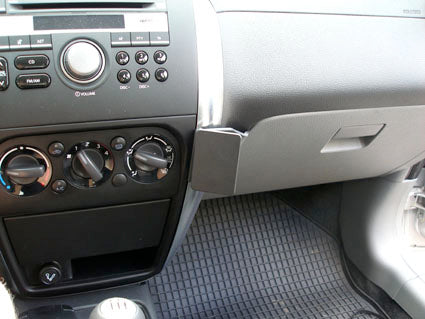 Brodit ProClip 853884 voor Fiat Sedici 2007-2009 en Suzuki SX4 2007-2015 - installatiepositie