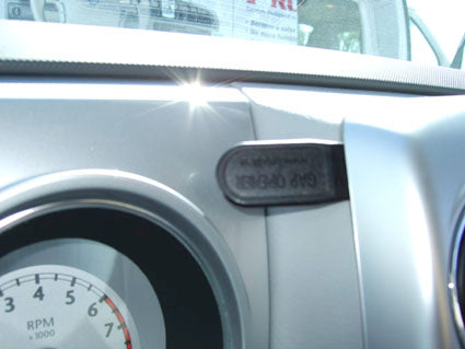 Brodit ProClip 853913 voor Chrysler PT Cruiser 2006-2010 - montagepositie op dashboard