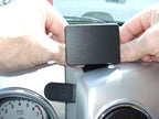 Brodit ProClip 853913 voor Chrysler PT Cruiser 2006-2010 - detail van dashboardmontage