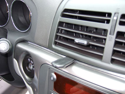 Brodit ProClip 853926 voor Saturn Aura 2007-2009 - montagepositie op dashboard