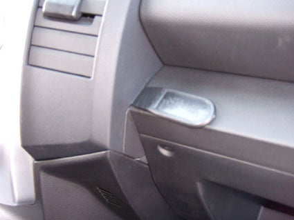 Brodit ProClip 853939 voor Mazda 5 2005-2011 en Mazda 5 2005-2010 - montagepositie op dashboard