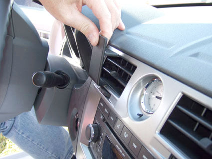 Brodit ProClip 853947 voor Chrysler Sebring 2007-2010 - montagepositie op dashboard