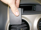Brodit ProClip 853955 voor Opel Corsa 2007-2014 - detail van dashboardmontage