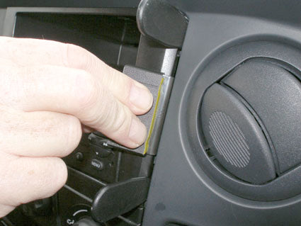 Brodit ProClip 853969 voor Iveco Daily 2006-2014 - montagepositie op dashboard