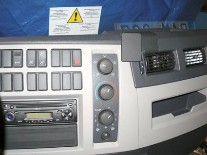 Brodit ProClip 853986 voor Volvo FL 2007-2026 en Volvo FE 2007-2026 - installatiepositie