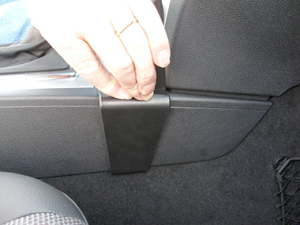 Brodit ProClip 853994 voor Mercedes Benz C-Class (180-320) 2007-2010 en Mercedes Benz C-Class (180-320) 2008-2010 - ProClip geplaatst in het voertuig