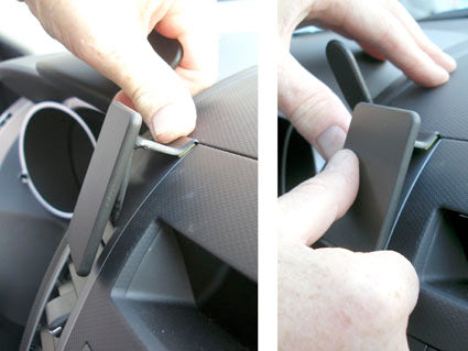 Brodit ProClip 854000 voor Citroen C-Crosser 2007-2013, Mitsubishi Outlander 2007-2012 en Peugeot 4007 2008-2013 - detail van dashboardmontage