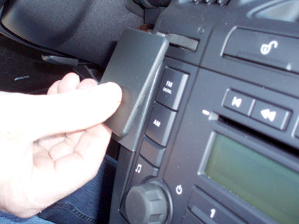 Brodit ProClip 854004 voor Land Rover LR2 2008-2015 en Land Rover Freelander 2 2007-2013 - ProClip geplaatst in het voertuig