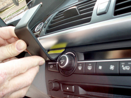 Brodit ProClip 854007 voor BMW X6 2009-2014 en BMW X5 2007-2013 - ProClip geplaatst in het voertuig