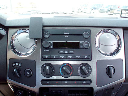 Brodit ProClip 854013 voor Ford Super Duty 2008-2010, Ford F-Series 550 2008-2010 e.a. - detail van dashboardmontage