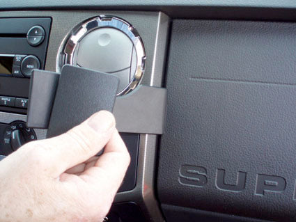 Brodit ProClip 854014 voor Ford Super Duty 2008-2010, Ford F-Series 550 2008-2010 e.a. - montagepositie op dashboard