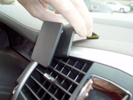 Brodit ProClip 854026 voor Cadillac SRX 2007-2009 - montagepositie op dashboard