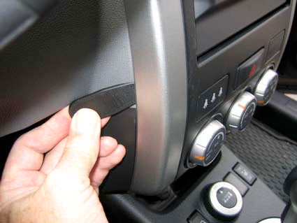 Brodit ProClip 854065 voor Nissan X-Trail 2008-2013 - montagepositie op dashboard