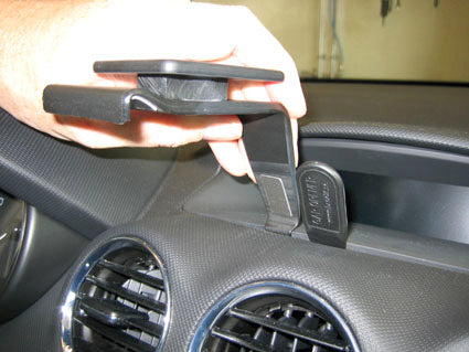 Brodit ProClip 854071 voor Peugeot 308 2008-2014 - montagepositie op dashboard