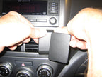 Brodit ProClip 854083 voor Subaru WRX 2008-2014, Subaru Outback Sport 2008-2011 e.a. - detail van dashboardmontage