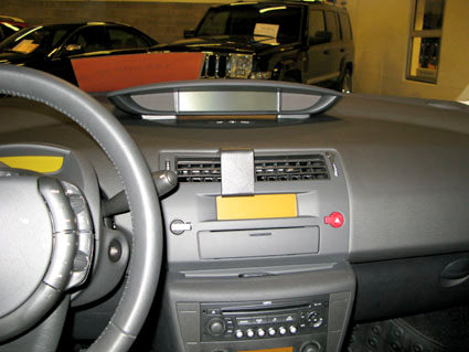Brodit ProClip 854127 voor Citroen C4 2005-2010 - installatiepositie