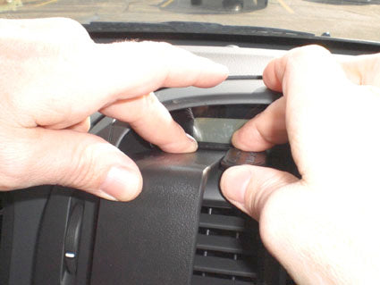 Brodit ProClip 854147 voor Kia Spectra 5 2007-2009 en Kia Spectra 2007-2009 - detail van dashboardmontage